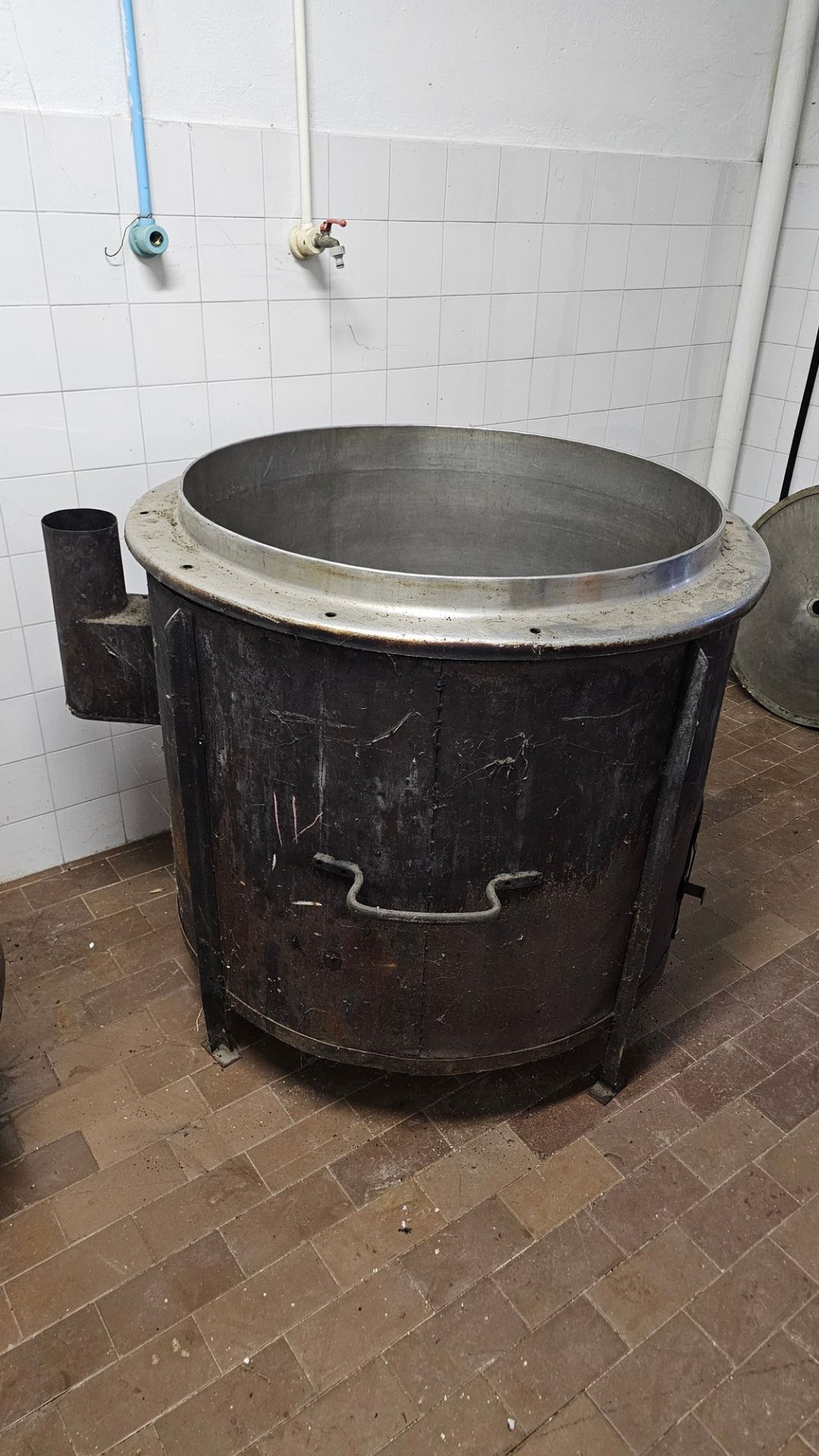 Stainless Steel Cooking Kettle 300 L (Wood-Fired)